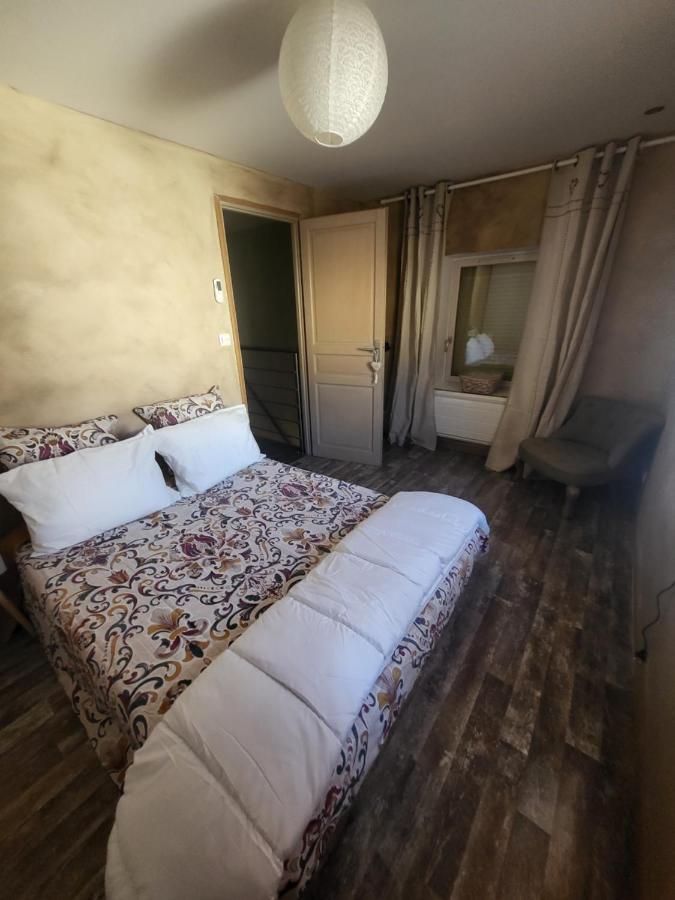 Agréable Maison de ville à Villefranche sur Saône Esterno foto